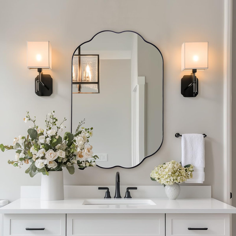 Miroir de salle de bain mural contemporain festonné ovale | Cadre en acier inoxydable, 36 po x 24 po, Noir mat