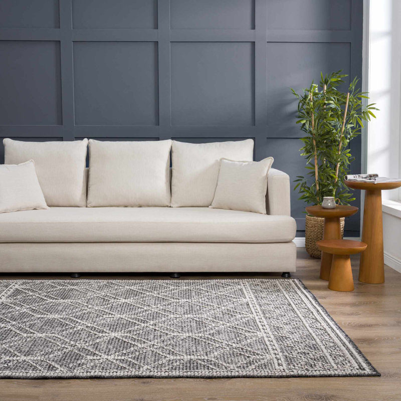 Janyssa Geometric Outdoor Gray Area Rug, Rectangle 6'7" x 9'