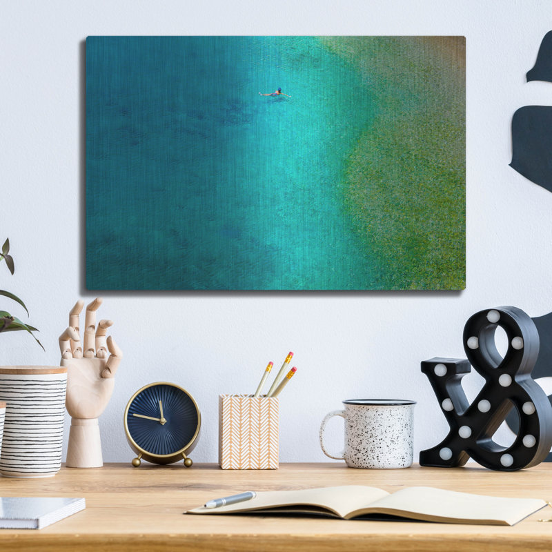 «Solo Swim» par Verne Varona, H 12 po x l 16 po
