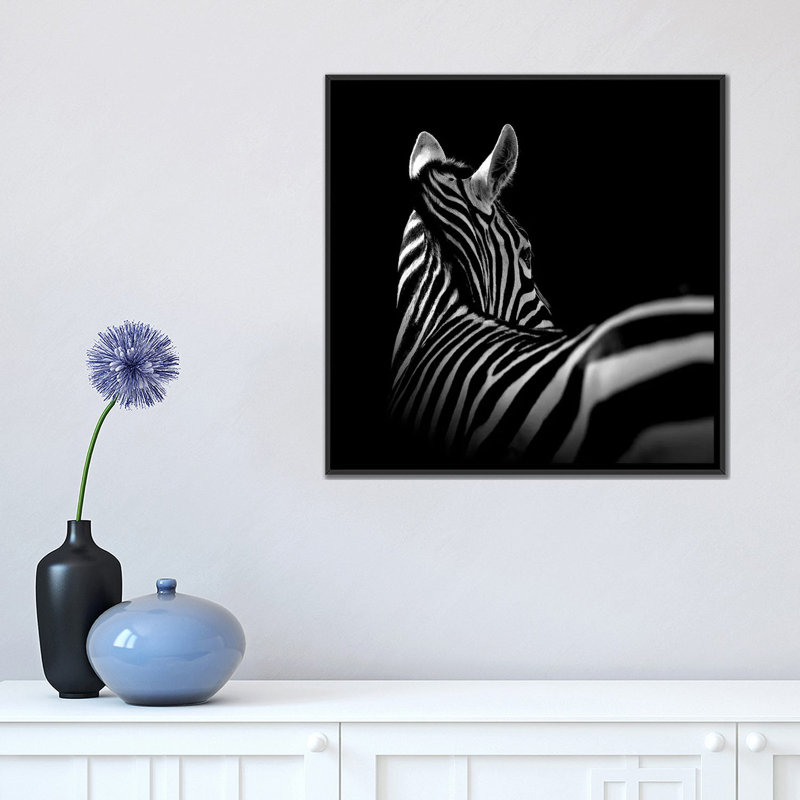 « zèbre i », reproduction de photo sur toile, H 18 po x l 18 po x P 1,5 po, Toile avec cadre noir, Pas de tapis