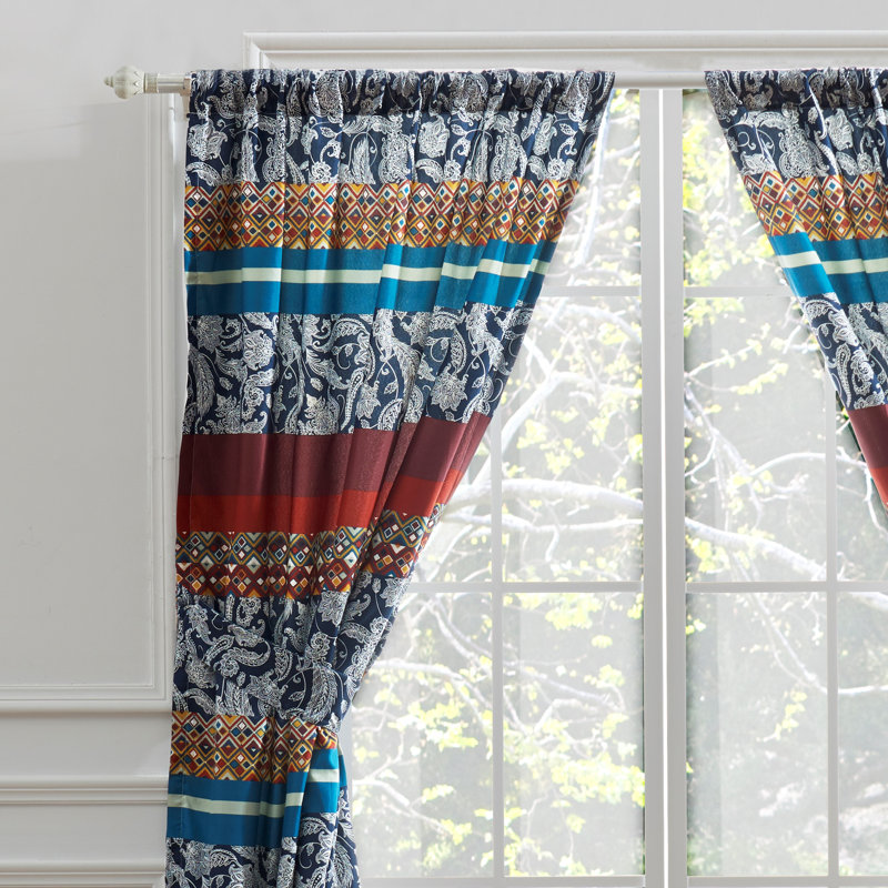 Paire de rideaux semi-transparents avec passe-tringle Vista Paisley