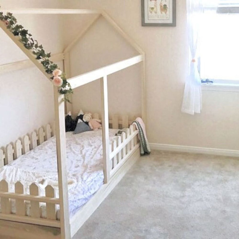 Angol Shenandoah Solid Wood House Bed with Picket Fence Railing, Twin