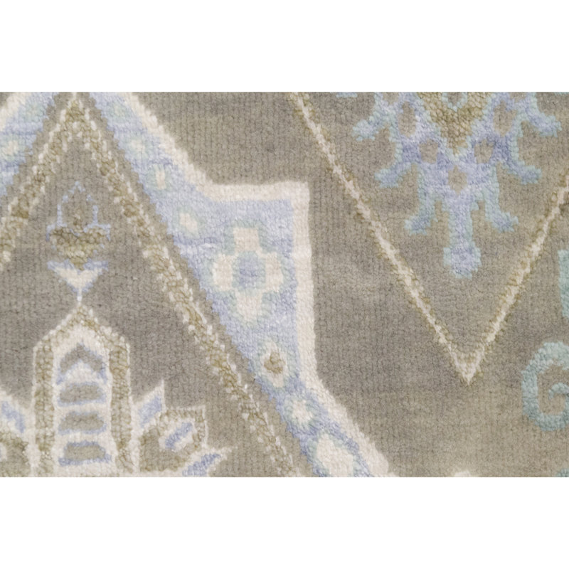 Geometric Area Rug in Beige