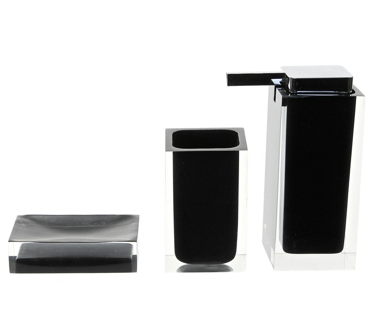 Currahee Bathroom Accessory Set, Black