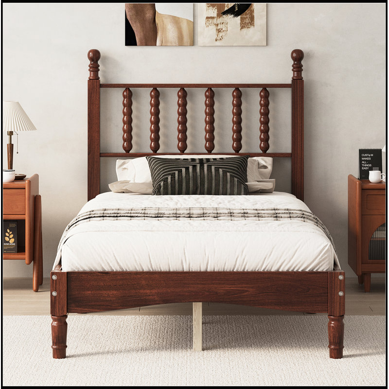 Lit plateforme simple en bois avec tête de lit en forme de gourde