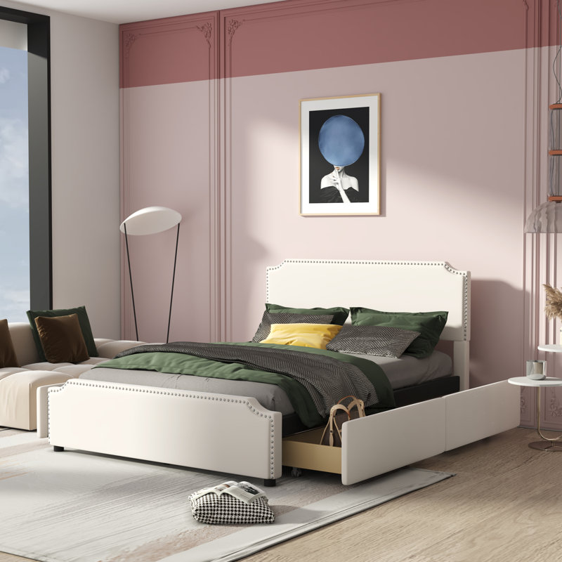 Lit plateforme tapissier Mckelvie, Beige
