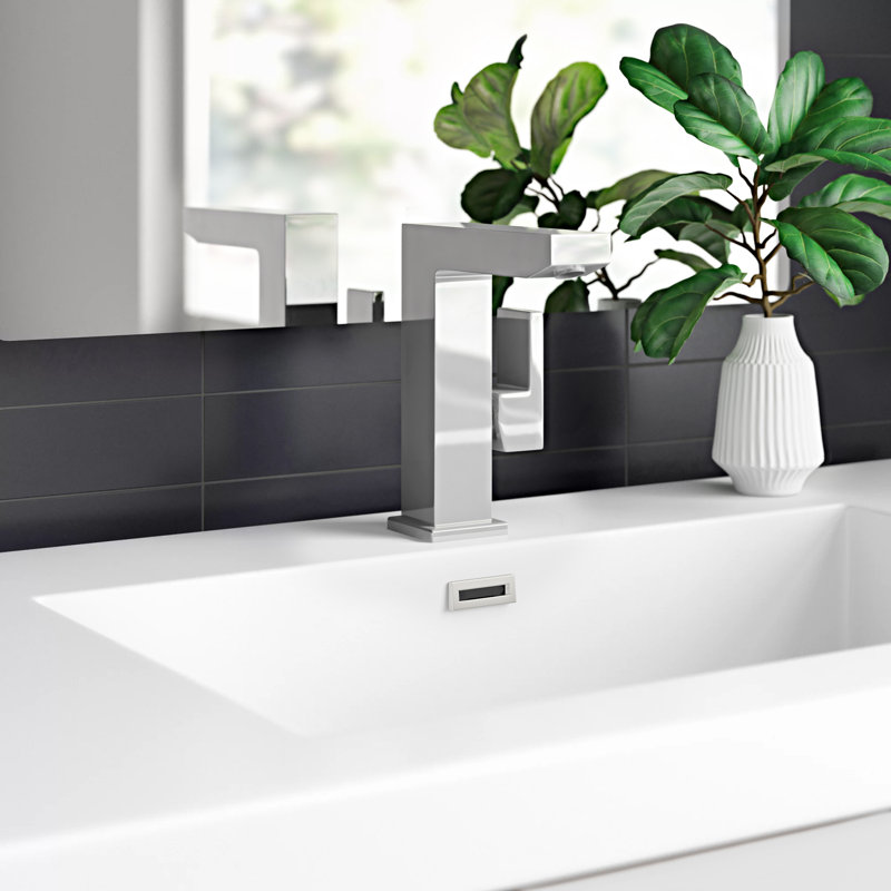 Polished Chrome Modern Single-Hole Bathroom Faucet with Drain Assembly