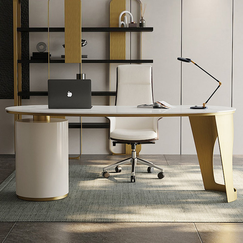 Bureau rectangulaire en bois manufacturé avec 3 tiroirs, H 29,53 po x l 55,12 po x P 27,56 po, Or