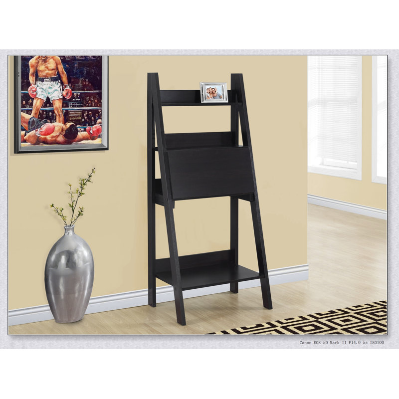 Bureau d'ordinateur contemporain de style échelle incliné avec tablettes de rangement, idéal pour le bureau à domicile et les espaces de travail modernes