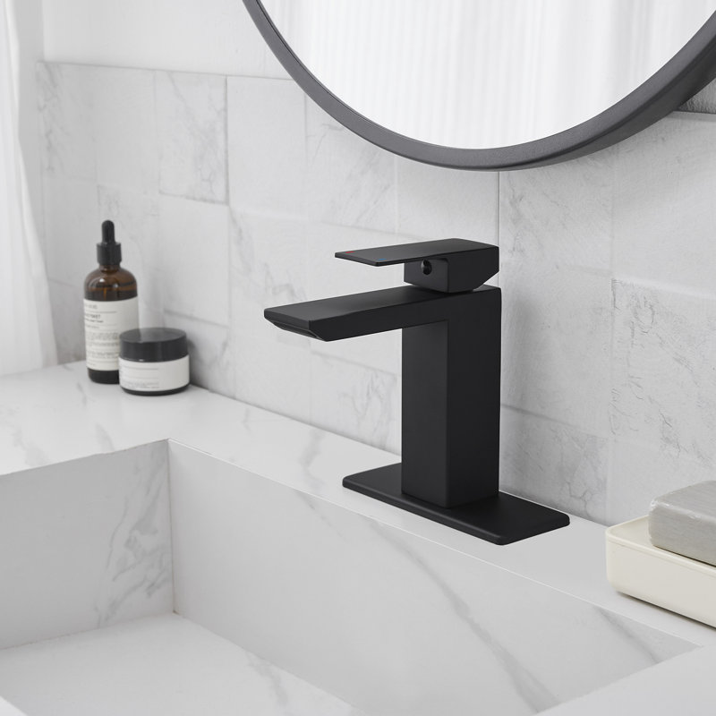 Single-handle Bathroom Faucet with Drain Assembly