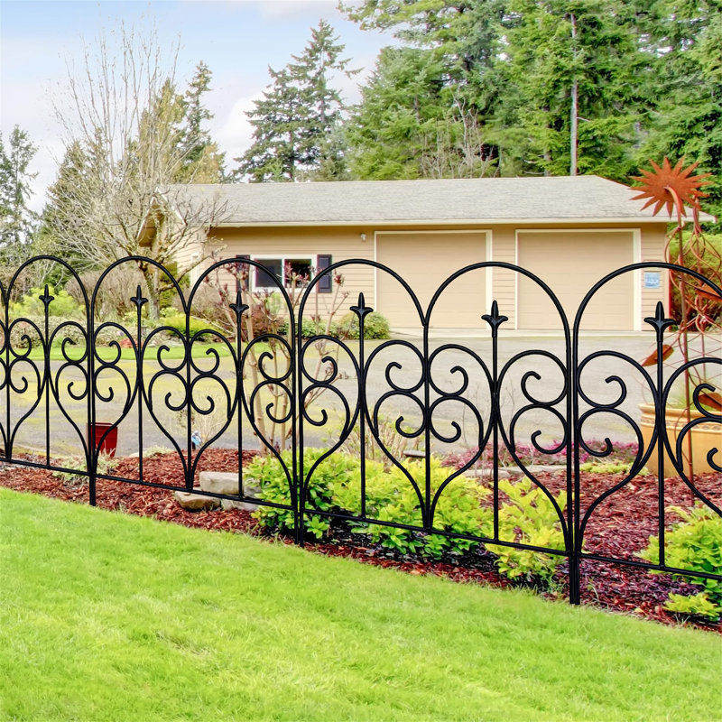 82cm H x 300cm W Metal Border Fencing
