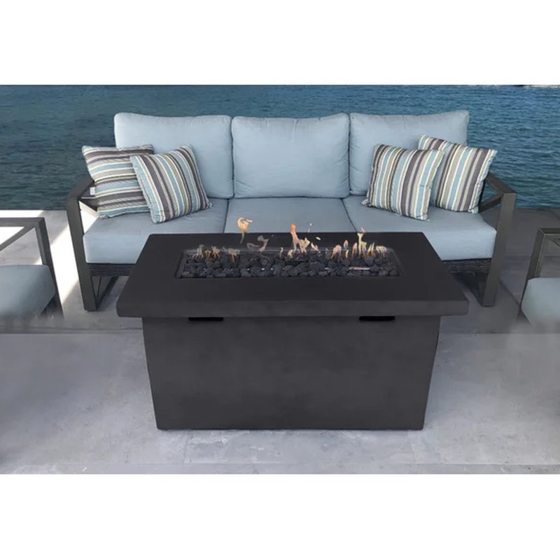 Table de foyer d'extérieur l 42 po en béton - H 25 po, style moderne, à bouton-poussoir avec pierres de lave incluses H x pour les espaces rouille et intempéries, flamme réglable