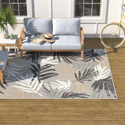 Tapis intérieur / extérieur en polypropylène tissé à la machine Fruitvale