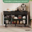 Buffet 47 pouces à cannelures, équipé de 3 portes cannelées, de 2 tiroirs et de tablettes réglables, d'un centre de divertissement moderne à plusieurs rangements, d'une armoire à vin polyvalente pour le salon
