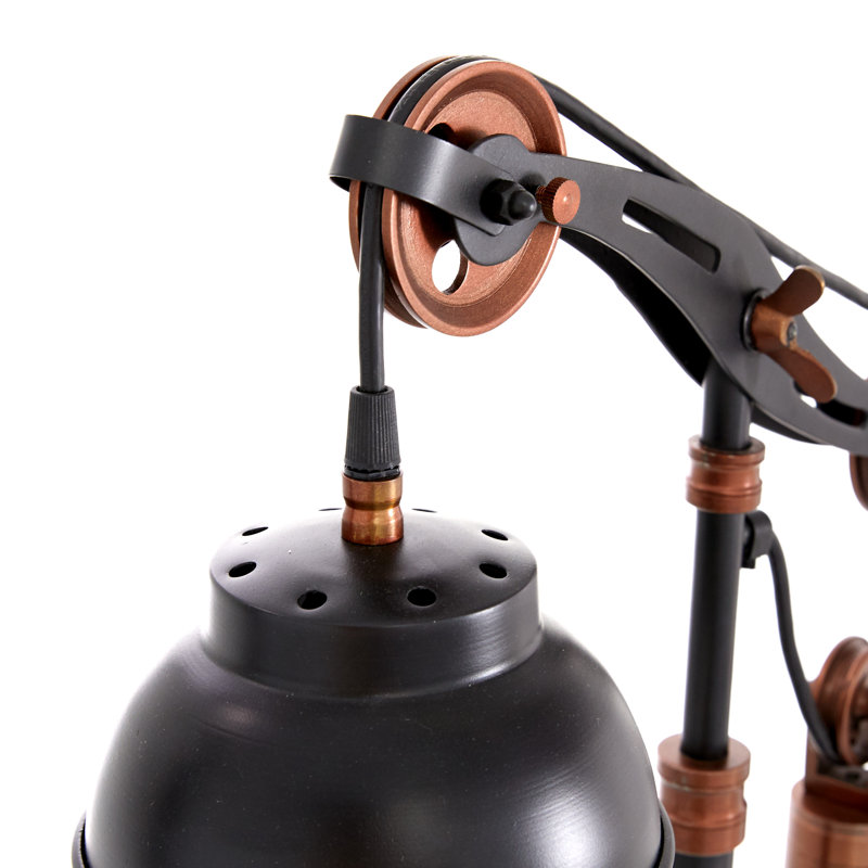 Simental Metal Desk Lamp