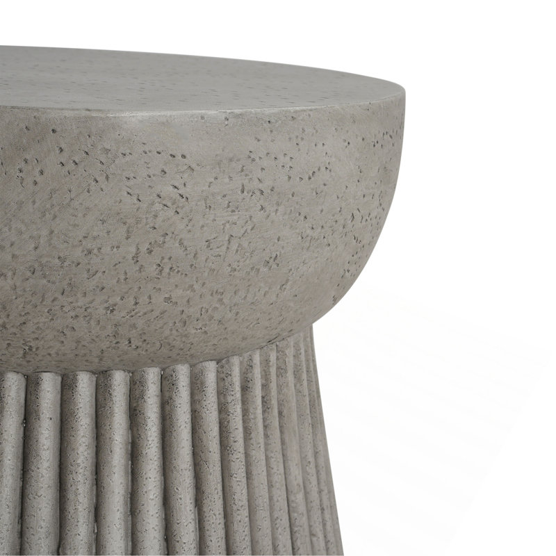 Table d'appoint d'extérieur en béton léger