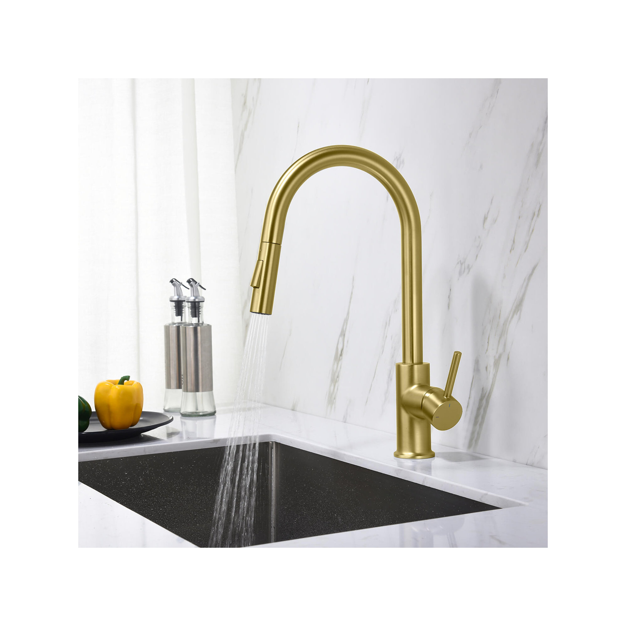 Pull Down Single Handle Kitchen Faucet, Brushed Gold
