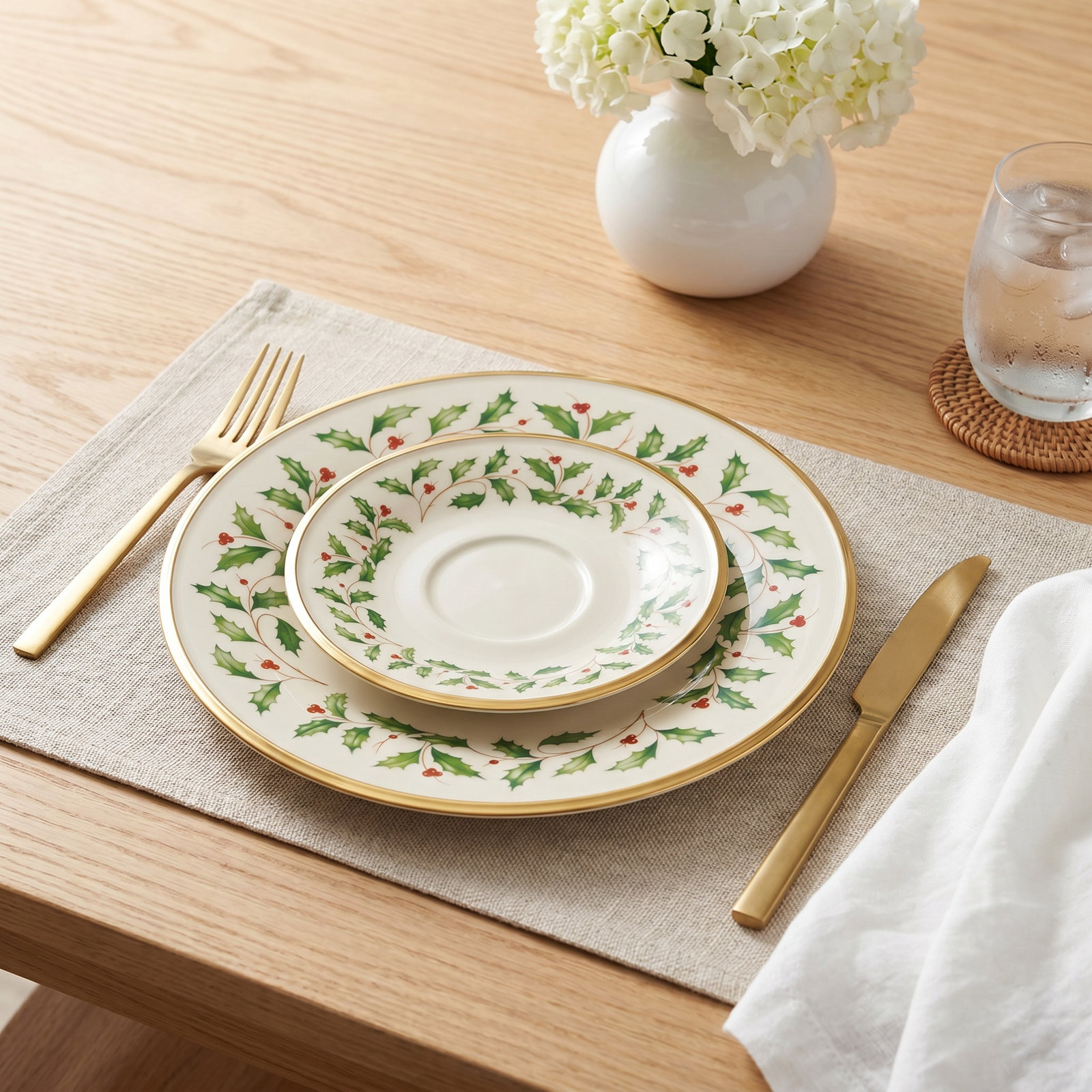 Lenox Holiday 11" Porcelain Dinner Plate