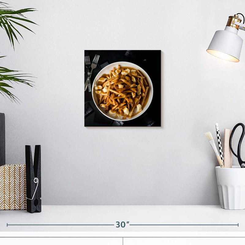 Yarlin Poutine Plate, 10" H x 10" W