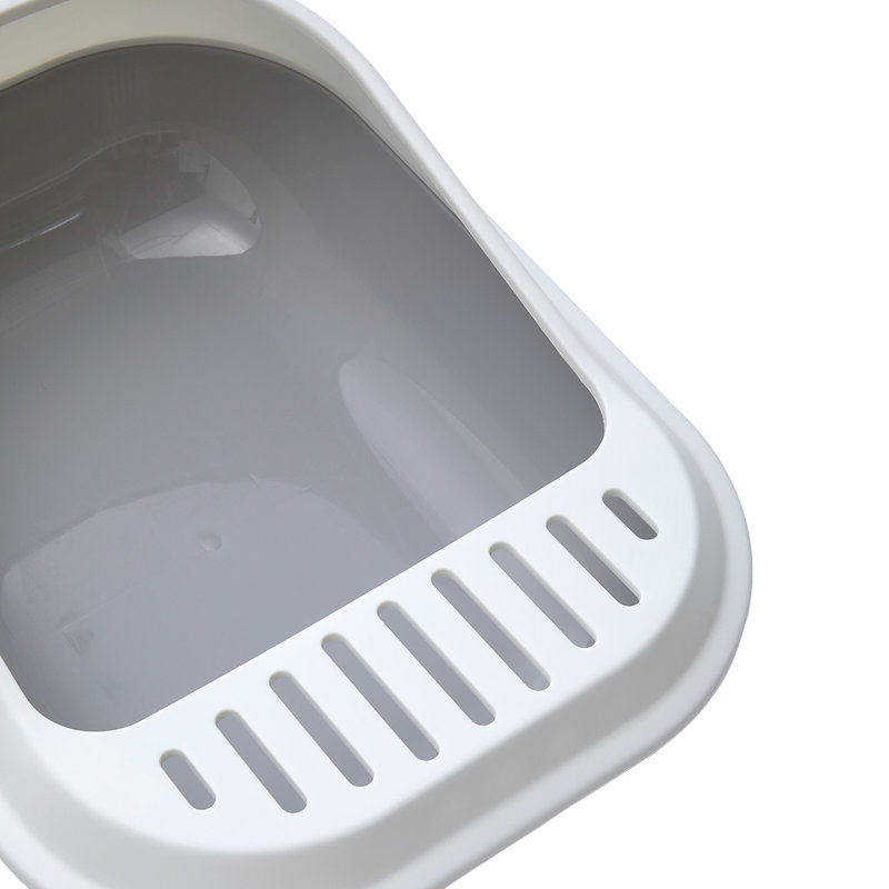 Winnsboro Plastic Litter Box with Scoop