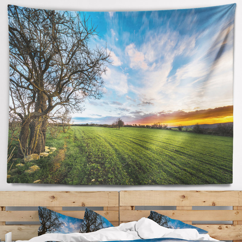 Tapisserie bleu ciel de pâturage vert landscape, H 32 po x l 39 po