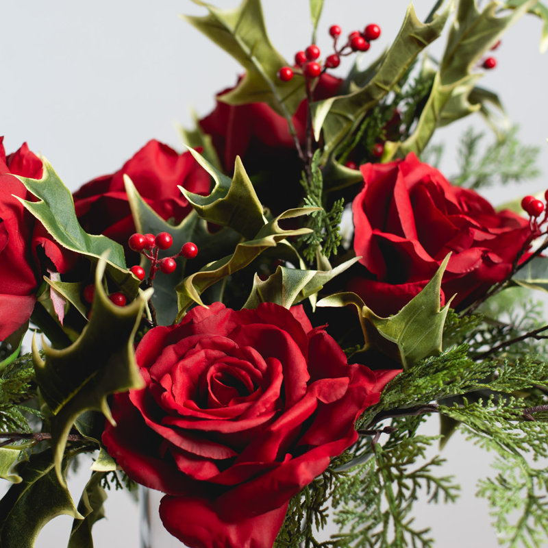 Arrangement floral cyprès en vase
