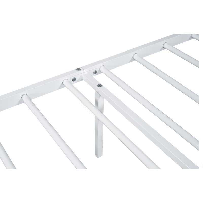Matelas pour lit double en métal