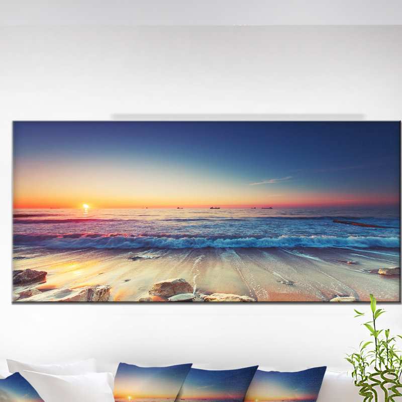 Reproduction de photo sur toile tendue, "belle soleil sur bleu sea", H 28 po x l 60 po, Toile tendue
