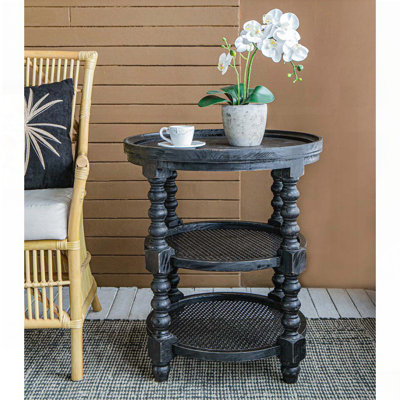 Table d'appoint ronde à trois niveaux avec tablettes en rotin noir