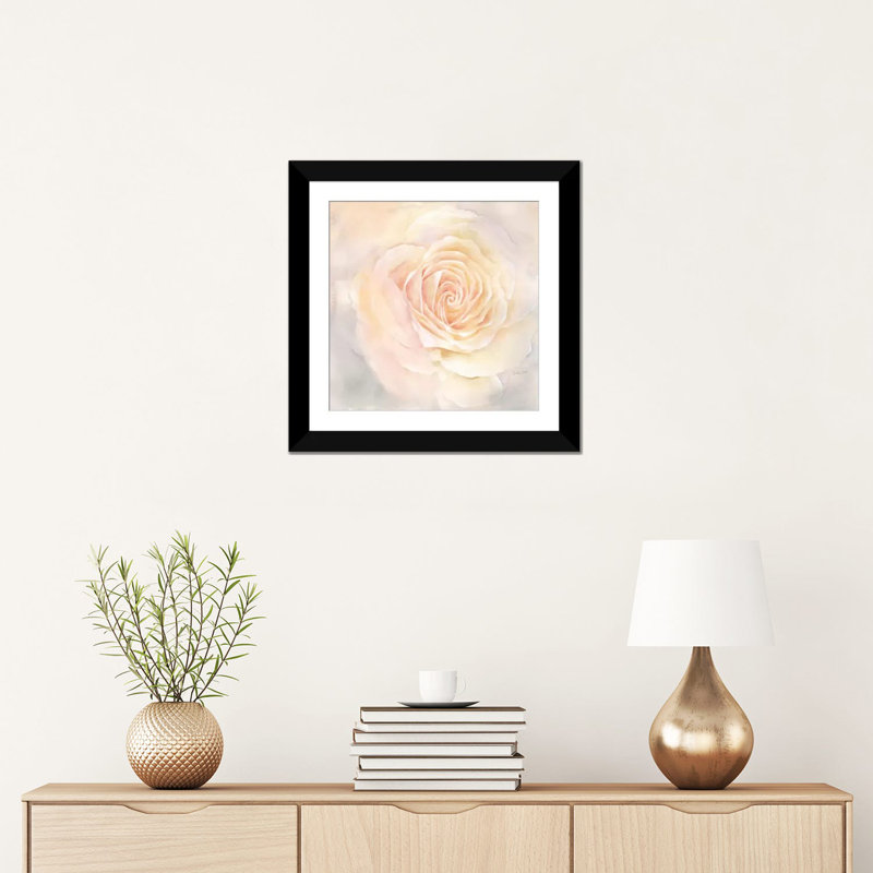« rosé rose gros plan iii », reproduction sur toile, H 18 po x l 18 po x P 1,5 po, Toile avec cadre noir, Blanc