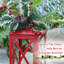 Paquet de 2 lanternes de Noël rouges avec bougie DEL sans flamme scintillante et verdure des Fêtes, lanternes en métal, décoration de Noël, décoration intérieure