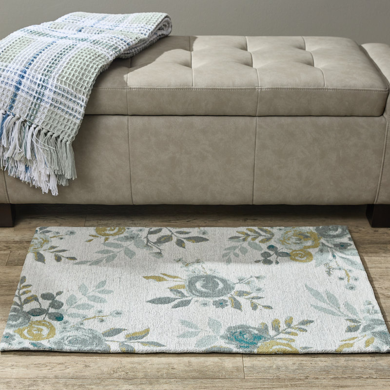 Mely Cotton Floral Indoor Rug