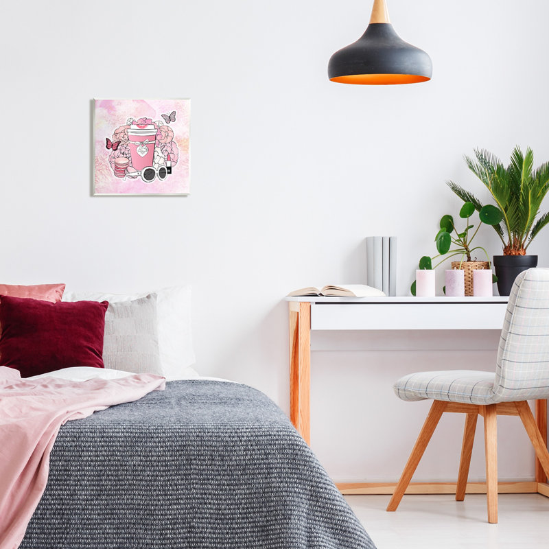 «Pink Glam Coffee And Accessoires On MDF» par Martina Pavlova
