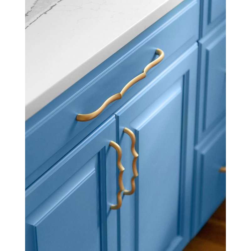 Trellis Appliance Pull, Brushed Golden Brass, 12"