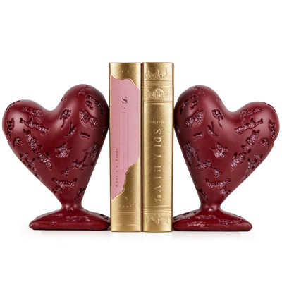 Heart-Shaped Textured Bookends With Protective Base