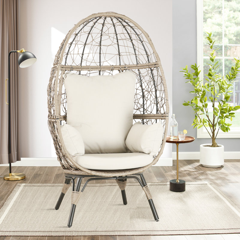 Hagaman Wicker Outdoor Lounge Chair