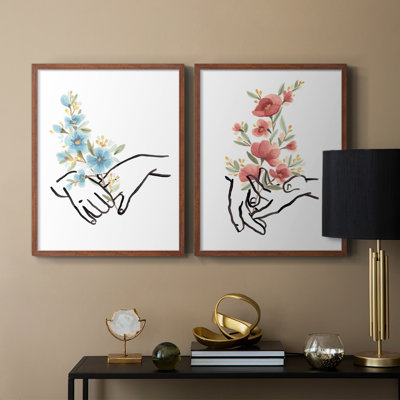 «HandsAndFlowersI», reproduction encadrée de qualité supérieure - prête à être accrochée - aucun clou requis - aucun clou requis