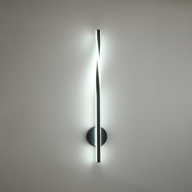 31.9'' Minimalist Swirl Linear LED Twisted Wall Sconce