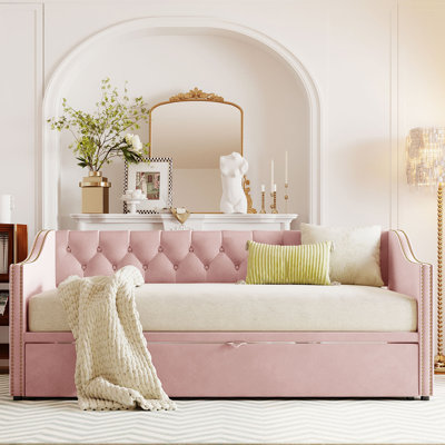 Upholstered Daybed With Pull-Out Trundle Bed