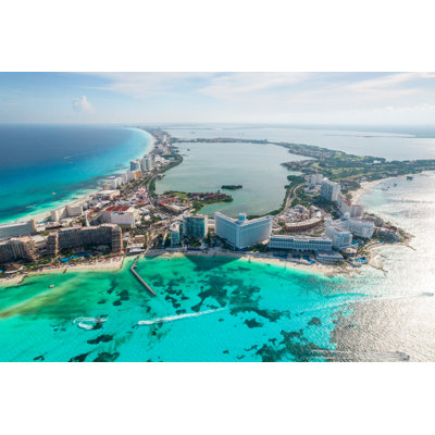 " Cancun Beach " by Mariakray
