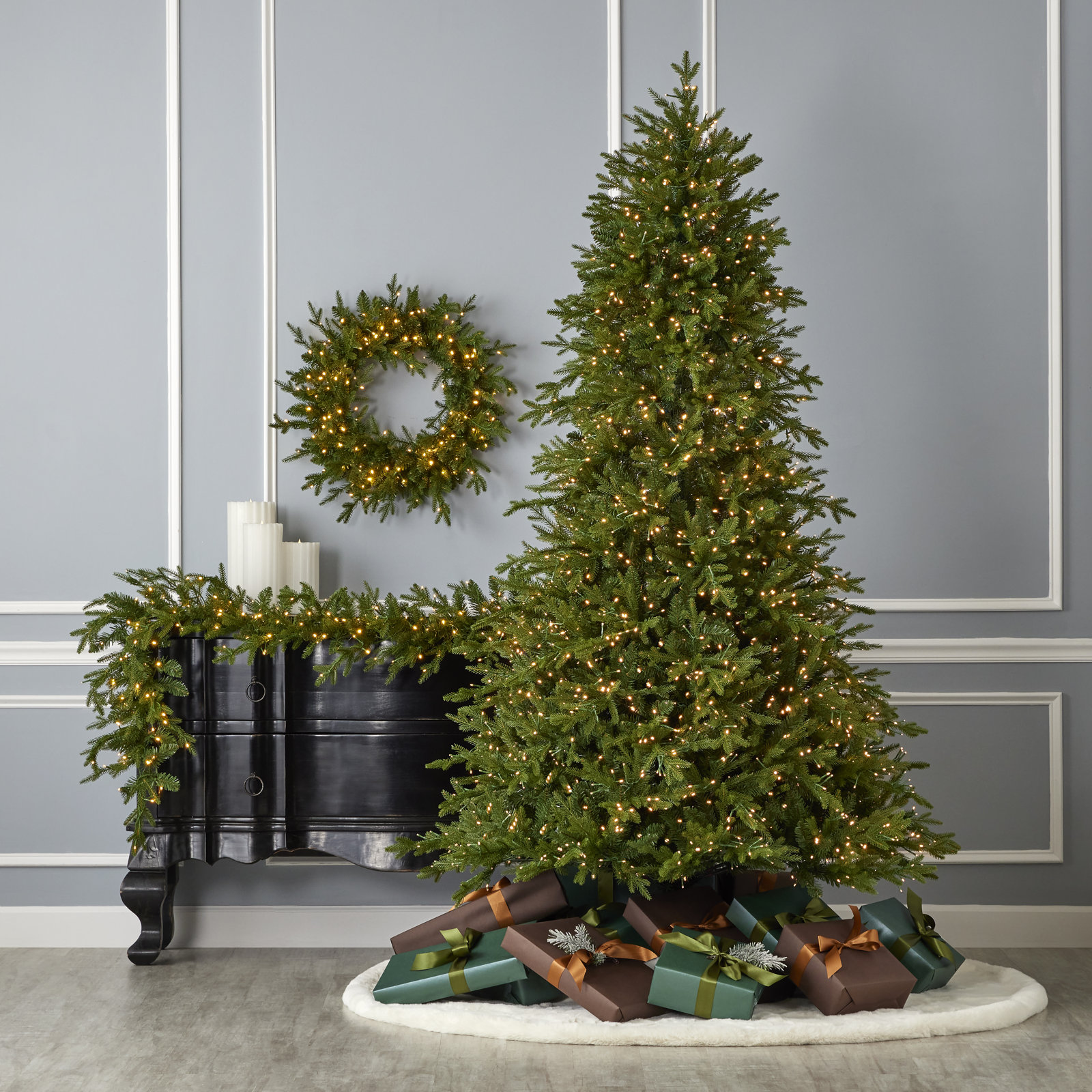 Dandan Lighted Artificial Christmas Tree - Includes a Tree Storage Bag and Remote Control, 7'5"