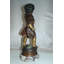 Statue de garçon debout en bronze Harwood sur base de marbre - Taille: L 10 po x l 12 po x H 26 po.