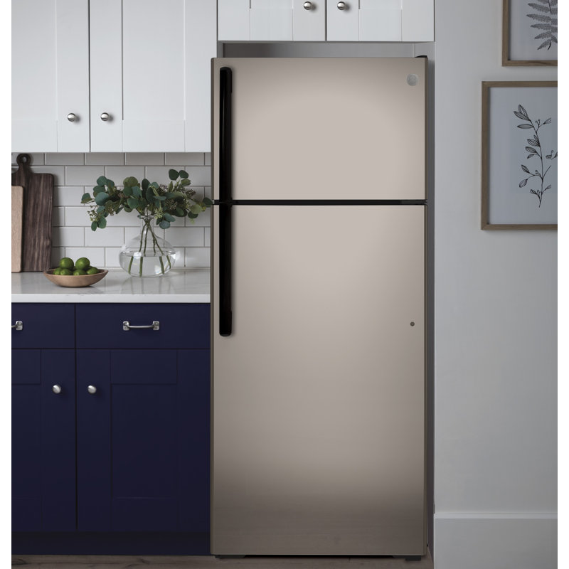 28" Top Freezer 17.5 Cu. Ft. c , Silver