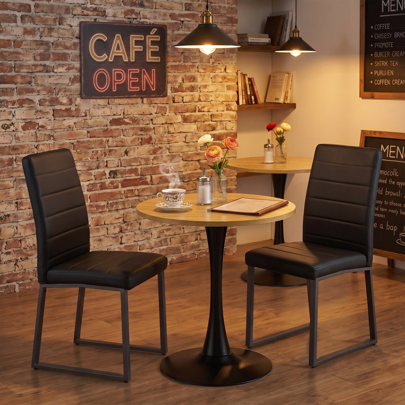 Table à manger ronde 23,6 po et chaises pour 2, ensemble de tables basses décontractées modernes et peu encombrantes pour la salle à manger de cuisine d'appartement (table couleur bois + 2 chaises noires)