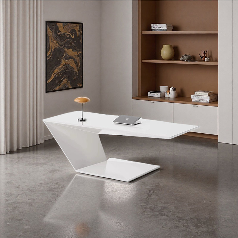 White lacquered creative desk
