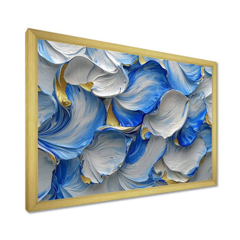 Océan bleu délicat pétales de fleurs II - fleurs, art mural, H 30 po x l 40 po, Reproduction encadrée d'une seule photo, Doré