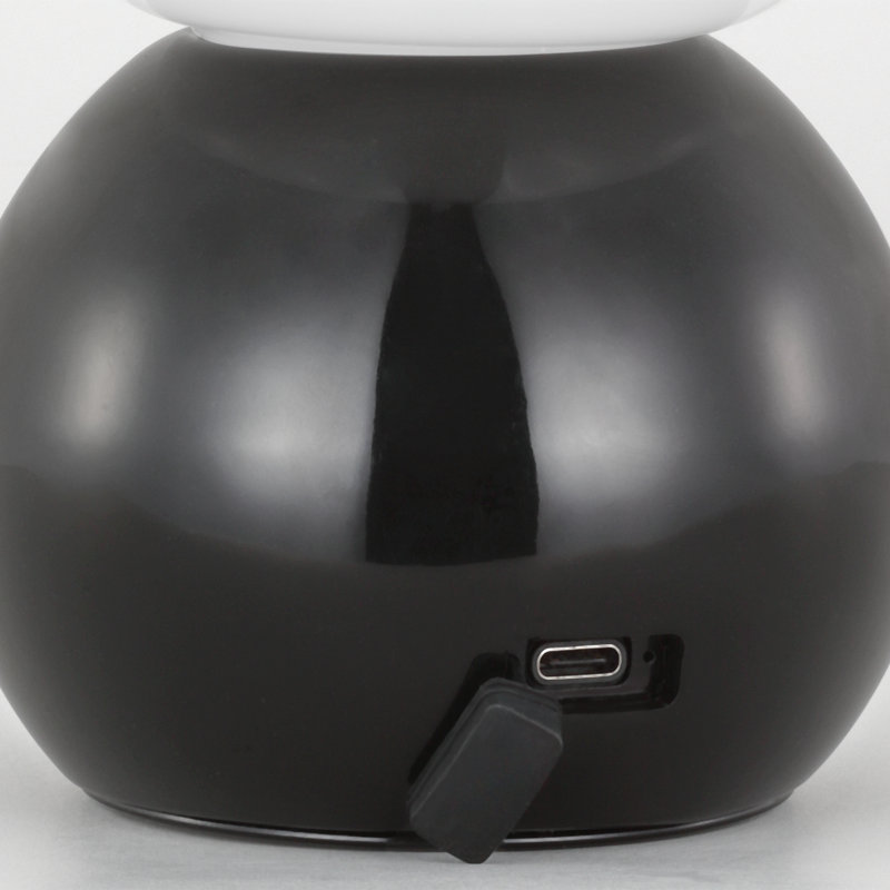 Suki LED Table Lamp, Gloss Black