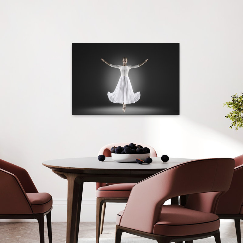 Ballerine en vol, impression d'art dramatique moderne et élégant, H 24 po x l 36 po