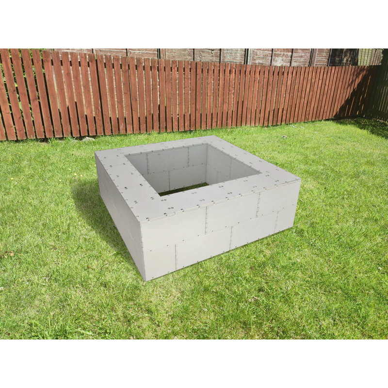 Niche Raised Garden Bed