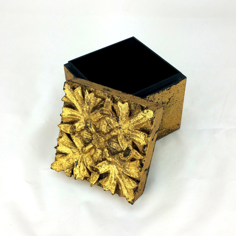 Boîte en bois Lokshin